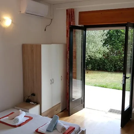 Apartments Adriatic 3 Selce Room photo
